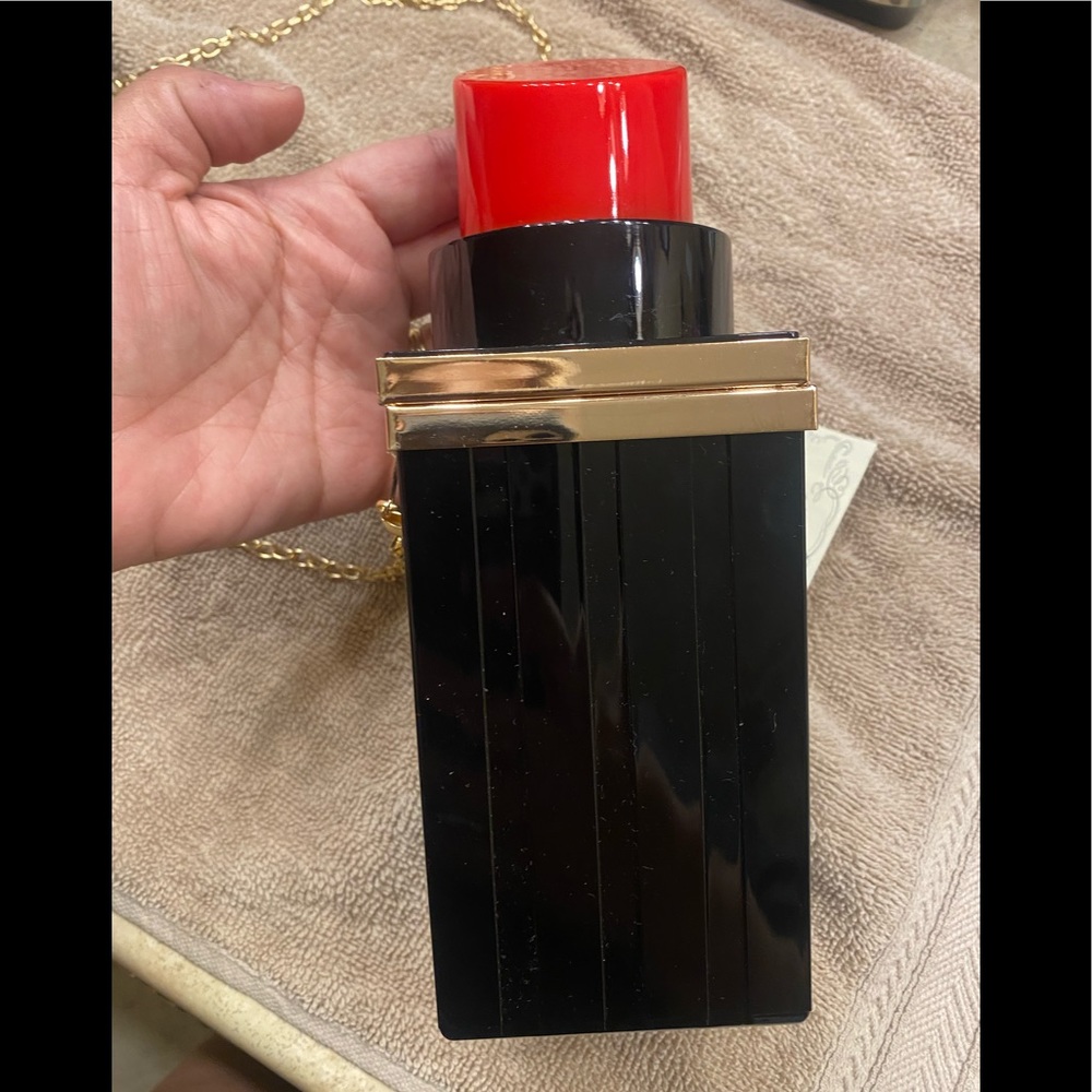 LIPSTICK 💄 CROSSBODY
